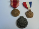 3 OLD METALS AND WATCH FOB-WW II GOOD CONDUCT METAL-SWIMMING METAL & INS. CO. WATCH FOB