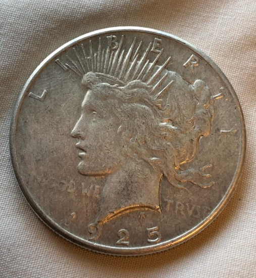 1925 UNITED STATES PEACE SILVER DOLLAR
