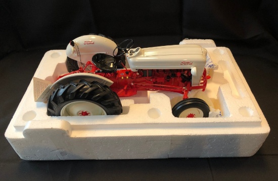 FRANKLIN MINT 1/12 SCALE - 1953 FORD TRACTOR