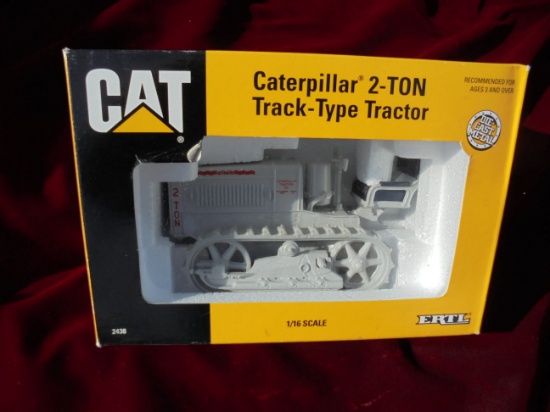 NEW IN BOX CATERPILLAR 2 TON TRACK TYPE TRACTOR TOY