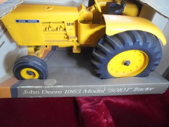 STILL IN THE BOX JOHN DEERE 5010 INDUSTRIAL TOY TRACTOR