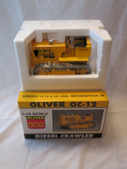 OLIVER OC-12 DIESEL CRAWLER - 1:16 SCALE