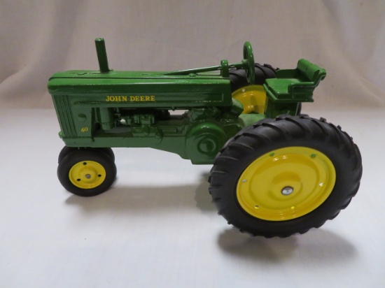 JOHN DEERE 60 TRACTOR