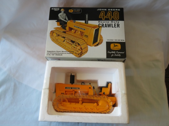 JOHN DEERE 440 CRAWLER - 2005 TOY TRUCK'N CONSTRUCTION SHOW