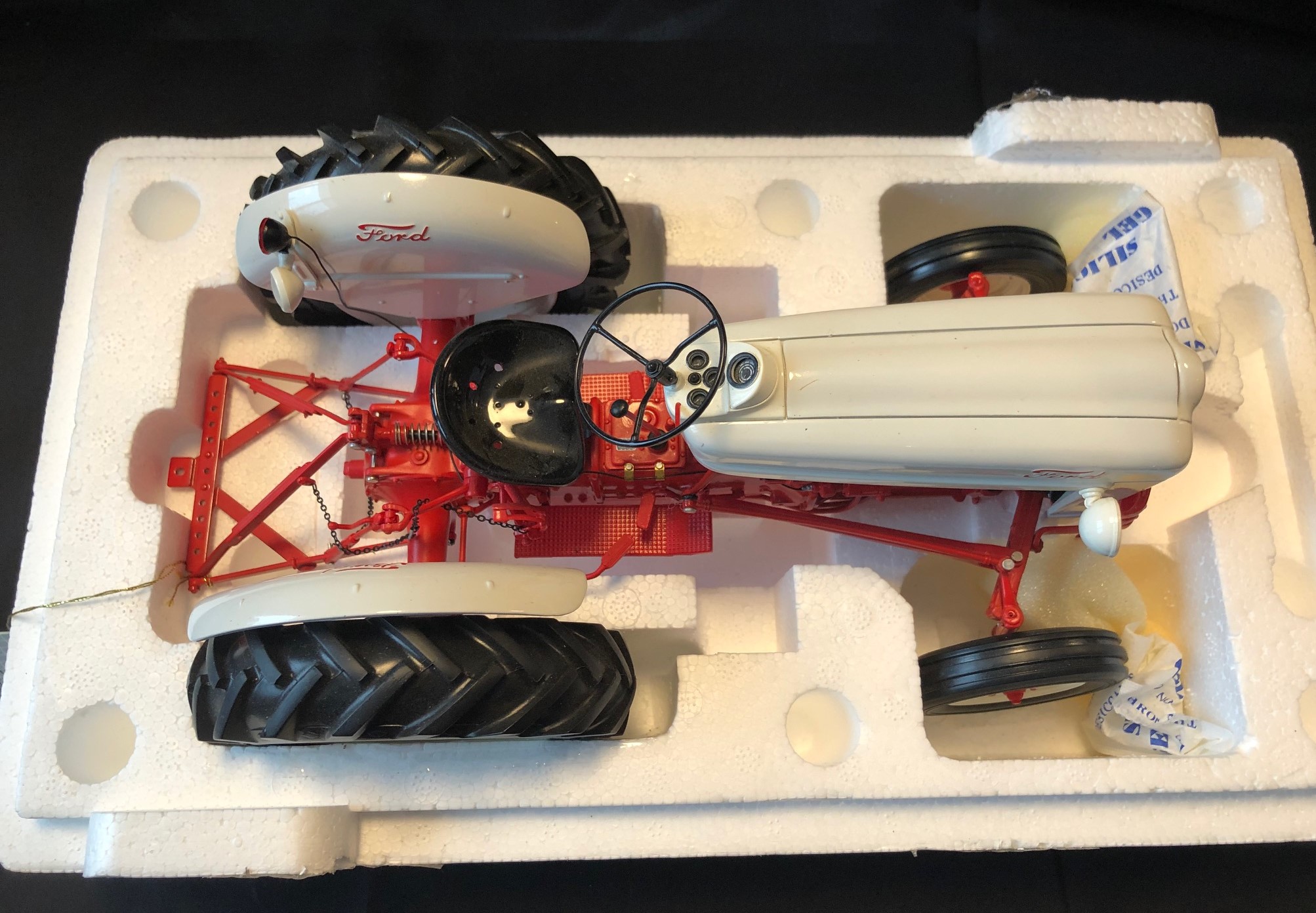 FRANKLIN MINT 1/12 SCALE - 1953 FORD TRACTOR | Proxibid