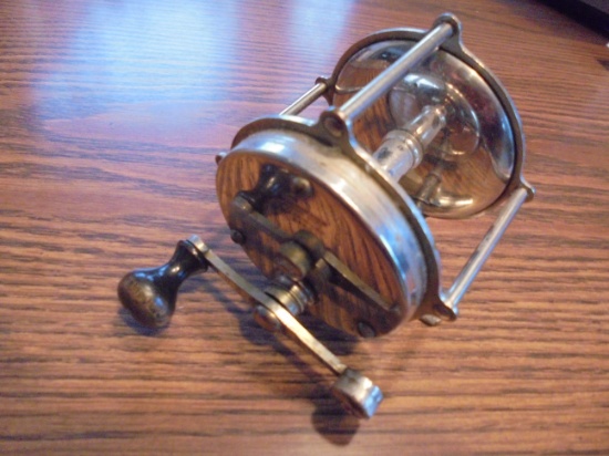 OLD WINCHESTER  2744 FISHING REEL-QUITE NICE
