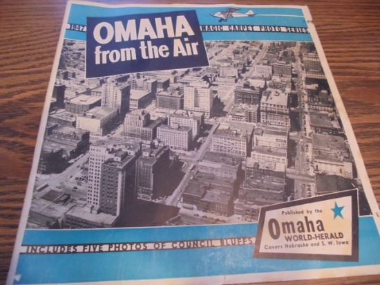 1947 "OMAHA FROM THE AIR" PHOTOGRAPH BOOKLET-INTERESTING