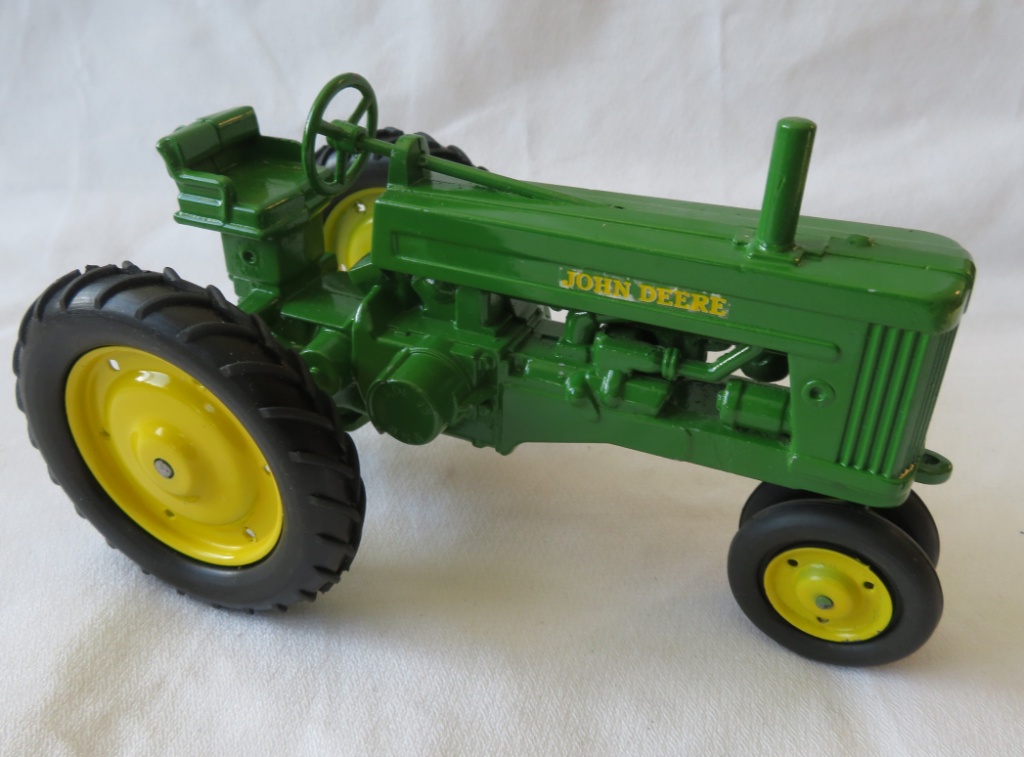 john deere 60 toy tractor