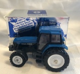 1997 NATIONAL FARM TOY SHOW - NEW HOLLAND 8260 COLLECTOR EDITION 1/43 SCALE