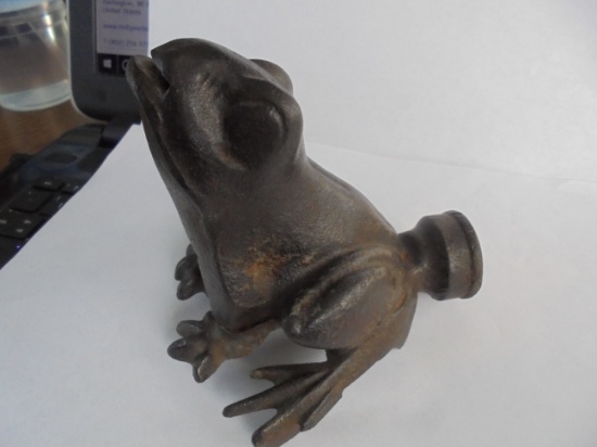 ANTIQUE CAST IRON FROG SPRINKLER-NICE DETAIL