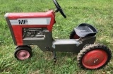 MASSEY FERGUSON - PEDAL TRACTOR