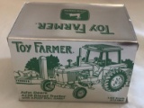 TOY FARMER JOHN DEERE 4230 DIESEL TRACTOR - 1/43 Scale