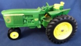 JOHN DEERE 3020 NARROW FRONT TRACTOR - REPAINTED