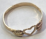 LADIES BLACK HILLS GOLD HEART RING - SIZE 6