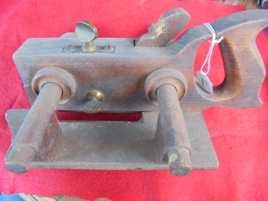 ANTIQUE WOODEN WOODWORKING PLOW PLANE-QUITE NICE ORIGINAL