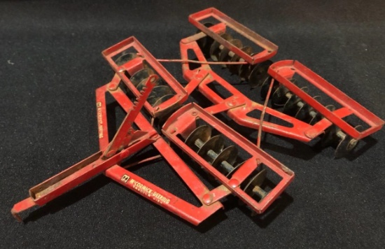 EARLY MCCORMICK-DEERING TRACTOR DISK