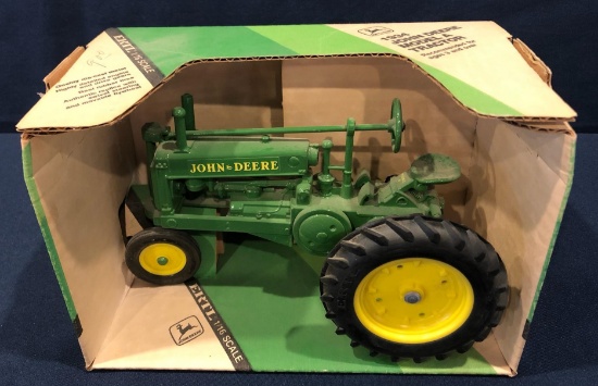 JOHN DEERE MODEL "A" TRACTOR - 1/16 SCALE BY ERTL