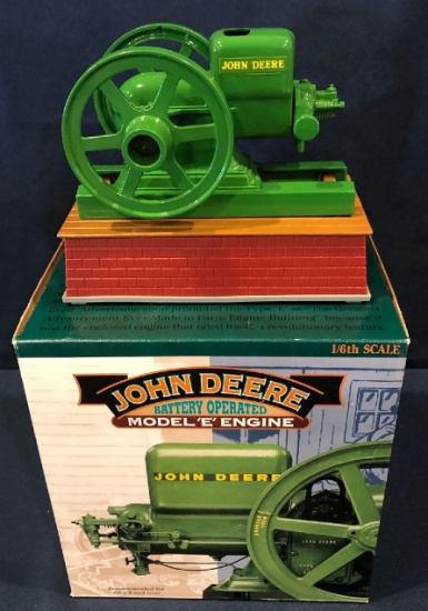 JOHN DEERE MODEL 'E' ENGINE - 1/6 SCALE BATTERY OPERATED