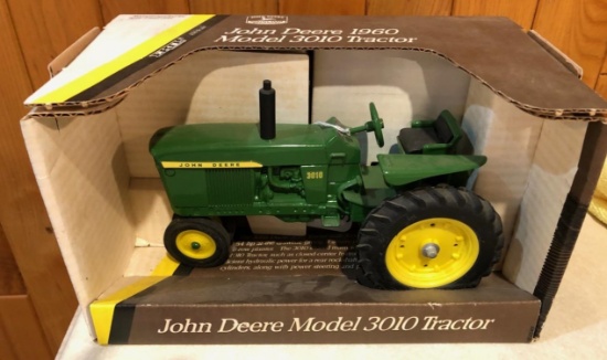 JOHN DEERE 3010 TRACTOR - NIB
