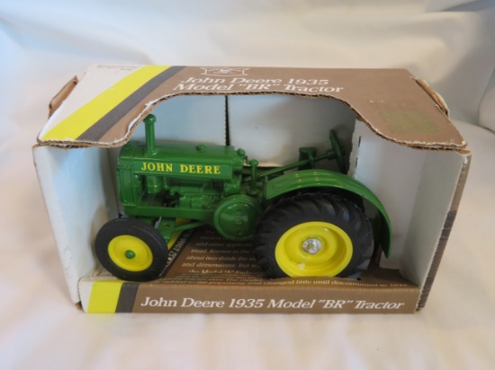 JOHN DEERE "BR" TRACTOR - NIB