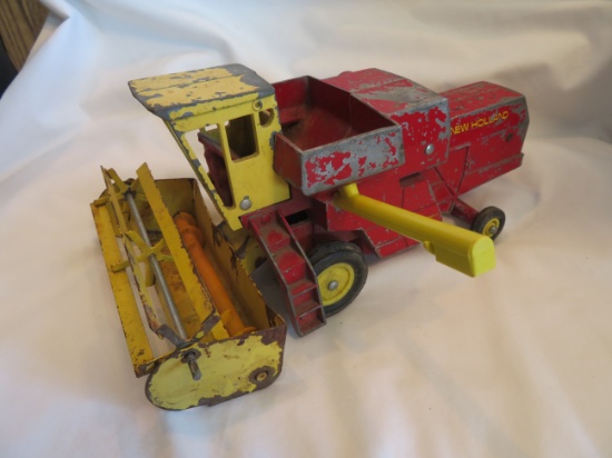 NEW HOLLAND COMBINE - PLAYED WITH CONDITION