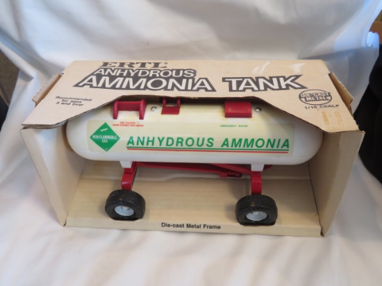 ERTL ANHYDROUS AMMONIA TANK - NIB
