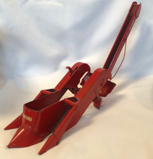 TRU-SCALE TWO ROW CORN PICKER