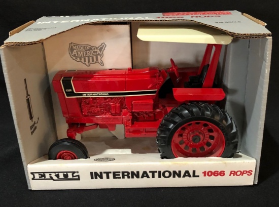 INTERNATIONAL 1066 WITH ROPS TRACTOR - SPECIAL EDITION - NEW IN BOX