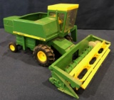 JOHN DEERE 6600 COMBINE