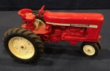 INTERNATIONAL NARROW FRONT TOY TRACTOR