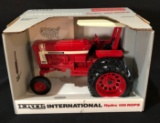 INTERNATIONAL HYRDO 100 WITH ROPS - SPECIAL EDITION - NEW IN BOX