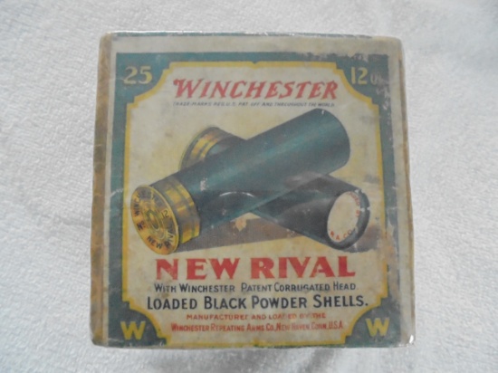 ANTIQUE 2 PART 12 GAUGE SHELL BOX WITH GRAPHICS-"WINCHESTER NEW RIVAL"