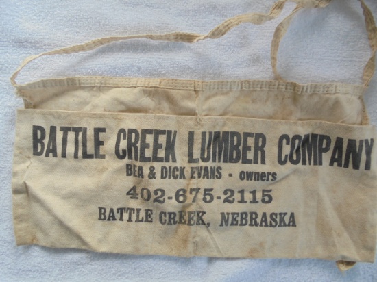 NICE OLD ADVERTISING CARPENTER NAIL APRON FROM "BATTLE CREEK LUMBER" OF BATTLE CREEK NEBRASKA
