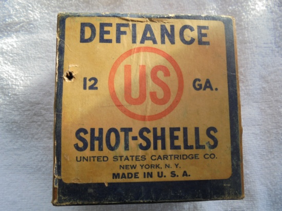 ANTIQUE TWO PIECE 12 GA. SHELL BOX--"DEFIANCE" UNITED STATES CARTRIDGE CO