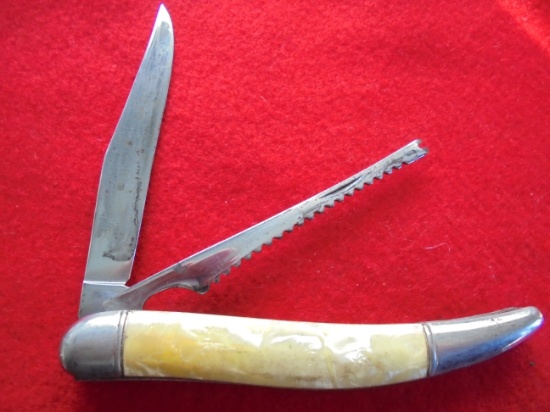 OLD IMPERIAL TWO BLADE FISHING KNIFE WITH ADVERTISING ON THE OUTSIDE