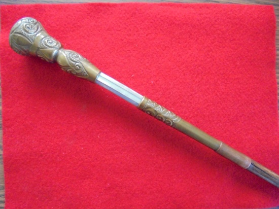 OLD ORNATE WALKING STICK WITH FANCY TOP KNOB