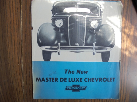 1935 CHEVROLET SALES BROCHURE FOR "MASTER DE LUXE AUTOMOBILE"