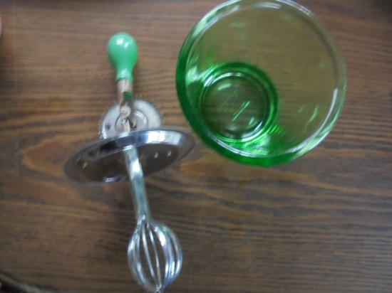 OLD GREEN GLASS BEATER JAR WITH LID BEATER
