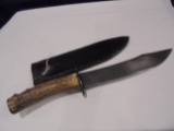 15 INCH KNIFE WITH HORN HANDLE AND LEATHER SHEATH