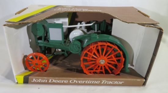 John Deere Overtime Tractor - 1/16th Scale by ERTL