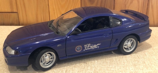 Ford Mustang GT - 30th Anniversary - 1/18 Scale