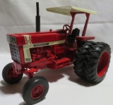 IH 100 Hydro Tractor with Duals