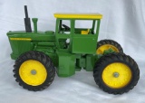 JOHN DEERE 7520 4X4 TRACTOR - BY ERTL