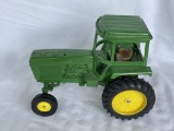 JOHN DEERE SOUND GUARD BODY TRACTOR