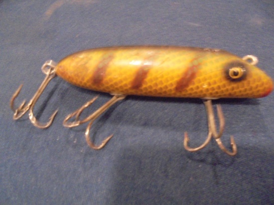 OLD WOOD GREEN STRIPE FISHING LURE-3 HOOK