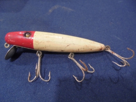 OLD RED & WHITE WOOD FISHING LURE-4 1/2 INCHES LONG