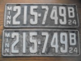 1924 MATCHED SET OF MINNESOTA LICENSE PLATES-NICE ORIGINAL WITH FAIRLY GOOD PAINT