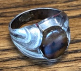 VINTAGE STERLING SILVER RING - SIZE 8