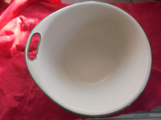 ODD OLD ENAMELED MIXING BOWL WITH SIDE HANDLE-CREAM & GREEN