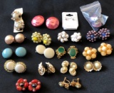 (18) Pairs of Vintage Costume Jewelry Earrings